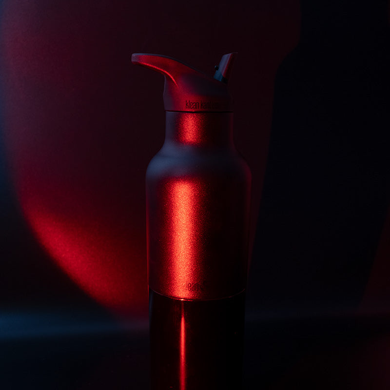 20oz-rise-classic-may-the-4th-j2 20oz_rise_classic_may_the_fourth_starwars_black_bottle_redglow_square.jpg