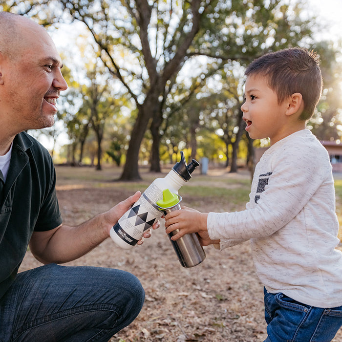 classic-kid-sippy-cap-t4 K12CNSIPPY-BS-sippy_cap_dad_lifestyle.jpg