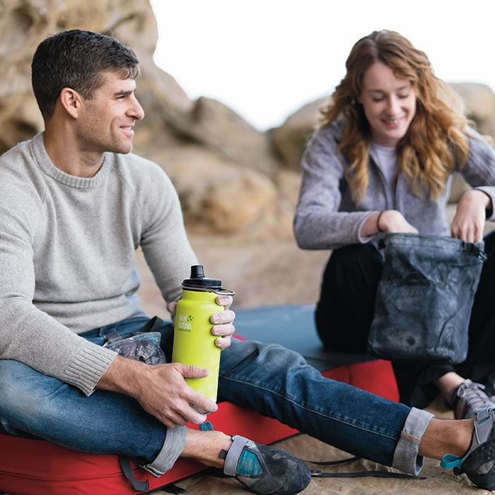 tkwide-chug-cap-s1 K32TKWSSL-JP-chug_cap_bouldering_lifestyle.jpg