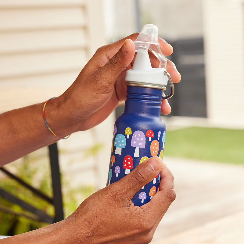 12oz-kid-s-classic-sippy-z9 kid_sippy_12oz_closeup_dustcover_square.jpg