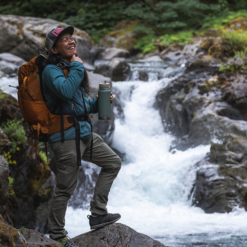 32oz-tkwide-with-twist-cap-e0 tkwide_32oz_insulated_bottle_twist_backpack_river_guy_square.jpg
